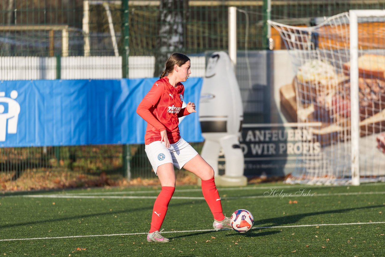 Bild 85 - wBJ Hamburger SV - Holstein Kiel : Ergebnis: 8:0